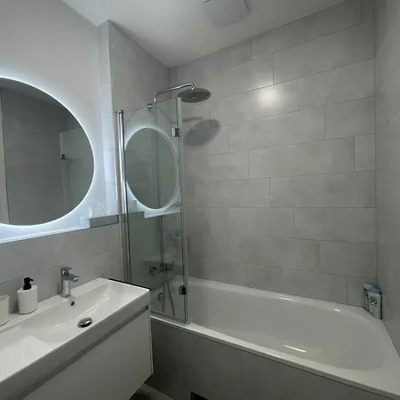 Sag New Complex In The Heart Of The Old Town Free Parking Free Wi-fi Apartment